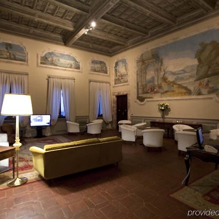 Montepulciano Stazione 팔라초 카를레티 B&B 외부 사진