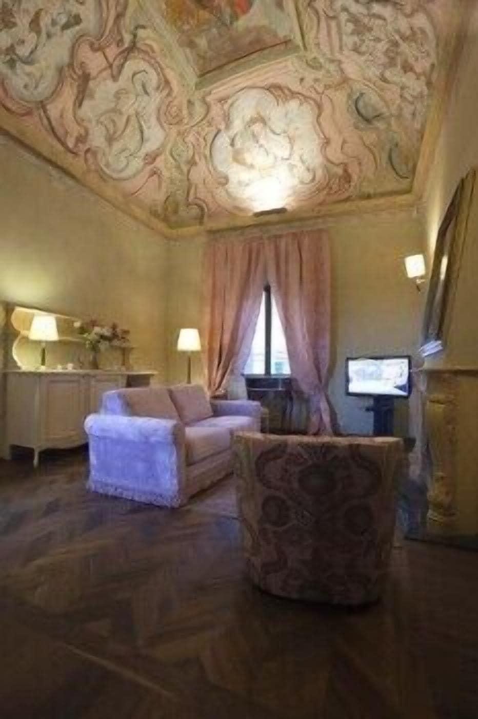 Montepulciano Stazione 팔라초 카를레티 B&B 외부 사진