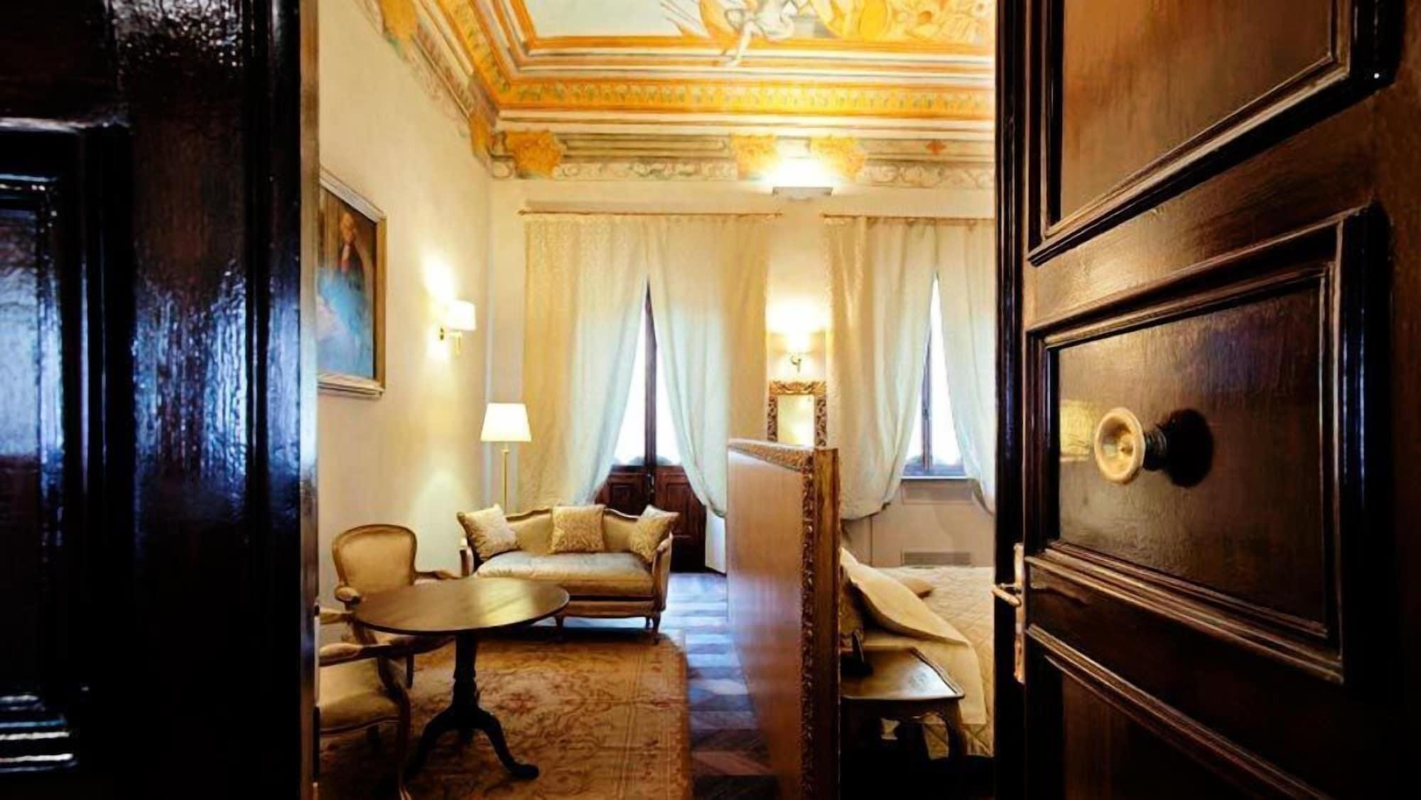 Montepulciano Stazione 팔라초 카를레티 B&B 외부 사진