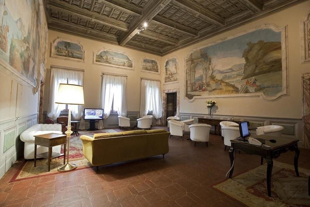 Montepulciano Stazione 팔라초 카를레티 B&B 외부 사진